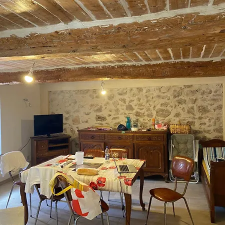 Holiday home Maison En Pierres Renovee 83 Mons (Var)